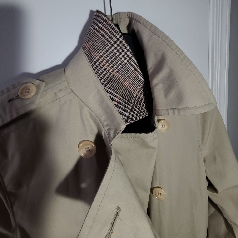 Vintage London Fog Double Breasted Trench Raincoat Tan - Size 8 - Shell Only